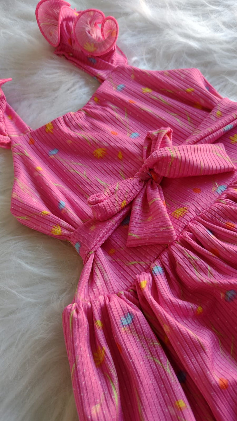 Vestido Infantil Com Dupla Saia Ondulada Elegância em Dose Dupla!