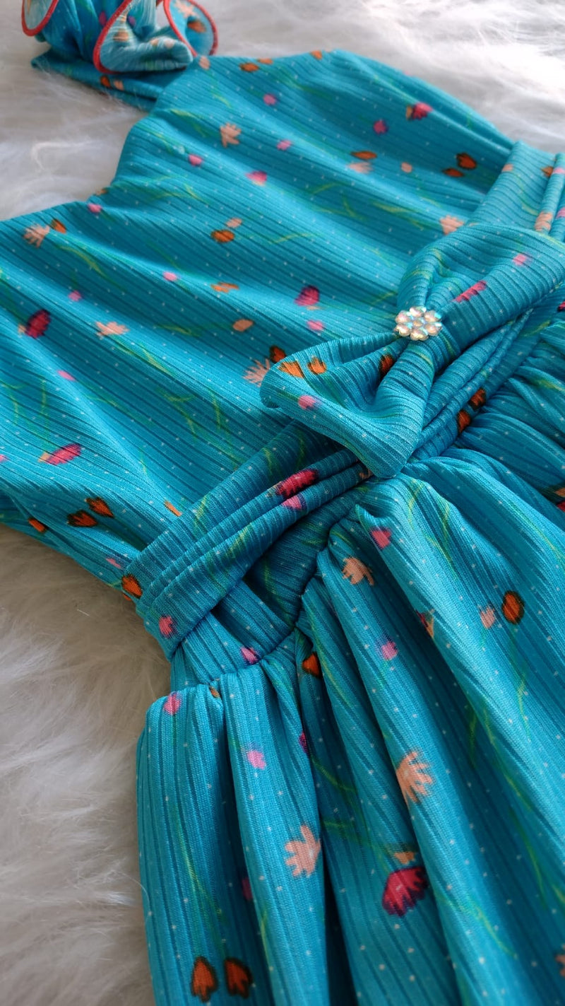 Vestido Infantil Com Dupla Saia Ondulada Elegância em Dose Dupla!