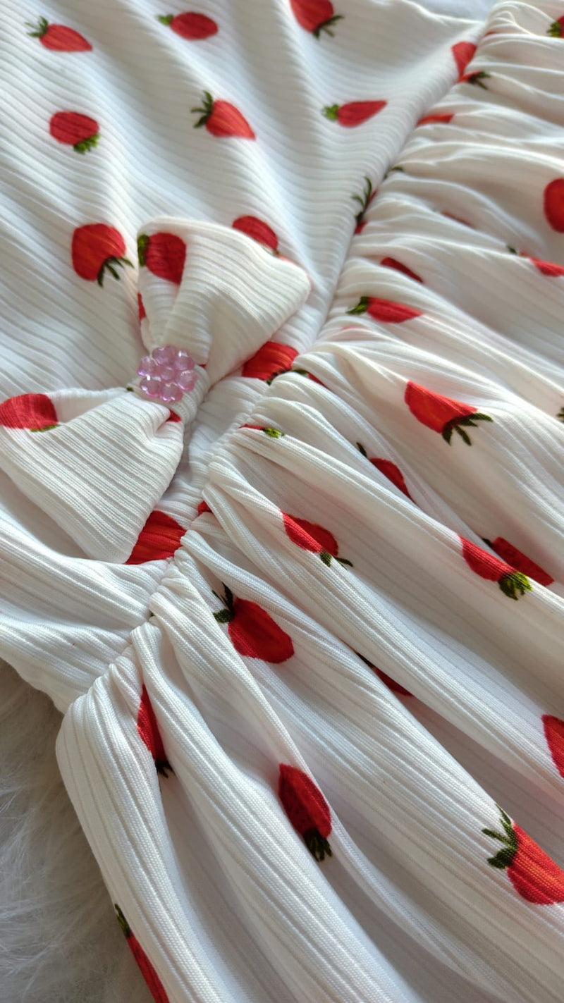 Vestido Infantil Saia Ondulada Modernidade e Estilo de Sobra!