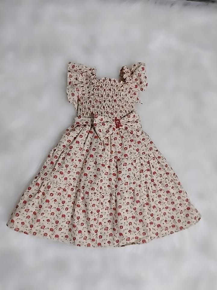 Vestido com estampa de flores